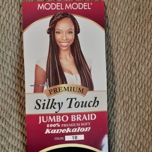 NWT Model Premium Silky Touch Jumbo Braid 100% Premium Soft KANEKALON Color 1B